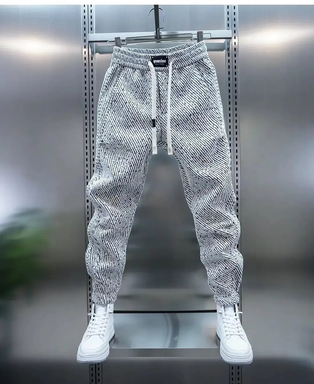 Tapered Jogger in Gray