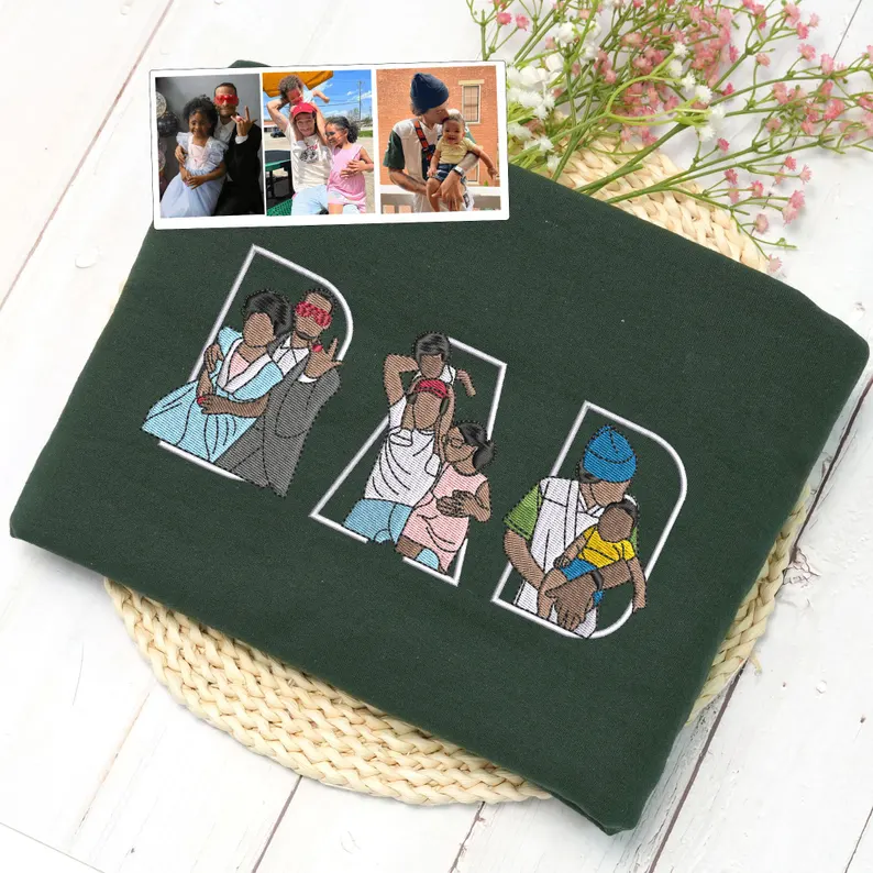 Custom Family Embroidered Sweatshirt – Personalized Mother’s Day Gift for Mom & Dad