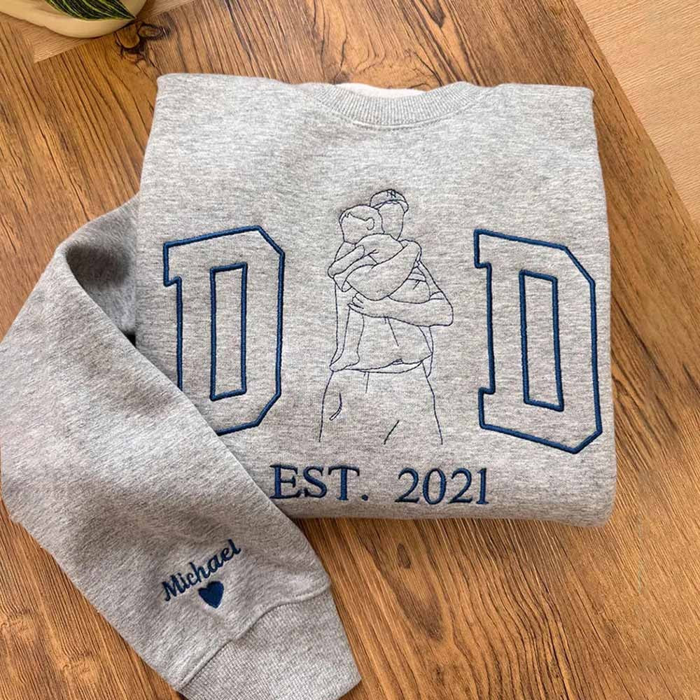 Custom Dad Portrait Embroidered T-Shirt & Hoodie – Personalized Photo Outline for Father’s Day or Birthday