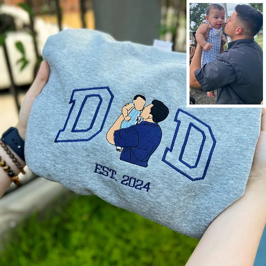 [Copy]Custom Dad Portrait Embroidered T-Shirt & Hoodie – Personalized Photo Outline for Father’s Day or Birthday