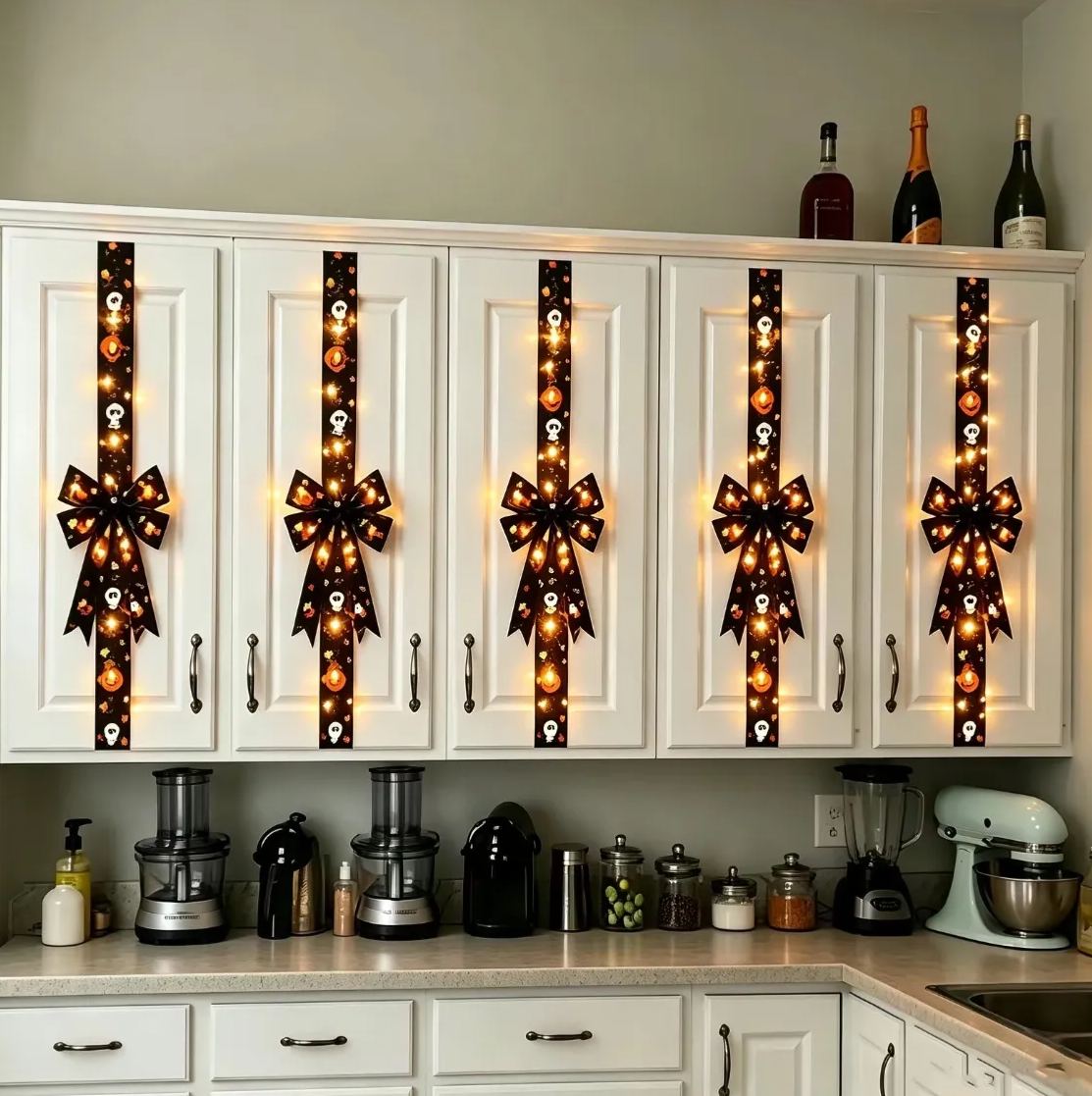 Light Up Halloween LED Bow Decoration