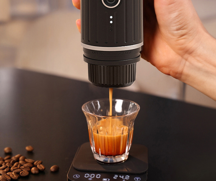 MIKOCA portable espresso machine with 19-bar pressure