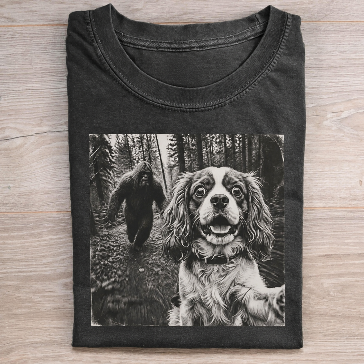 Funny Cavalier King Charles Spaniel And Bigfoot T-shirt
