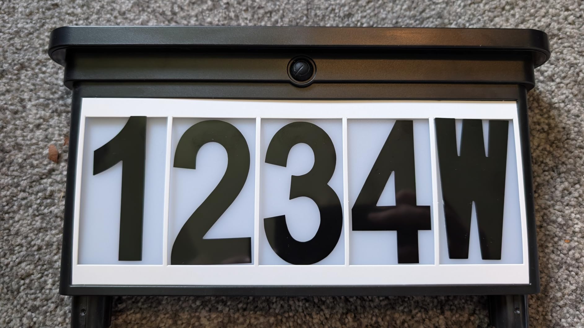 DERAYSION Solar Address Sign — DIY Kit
