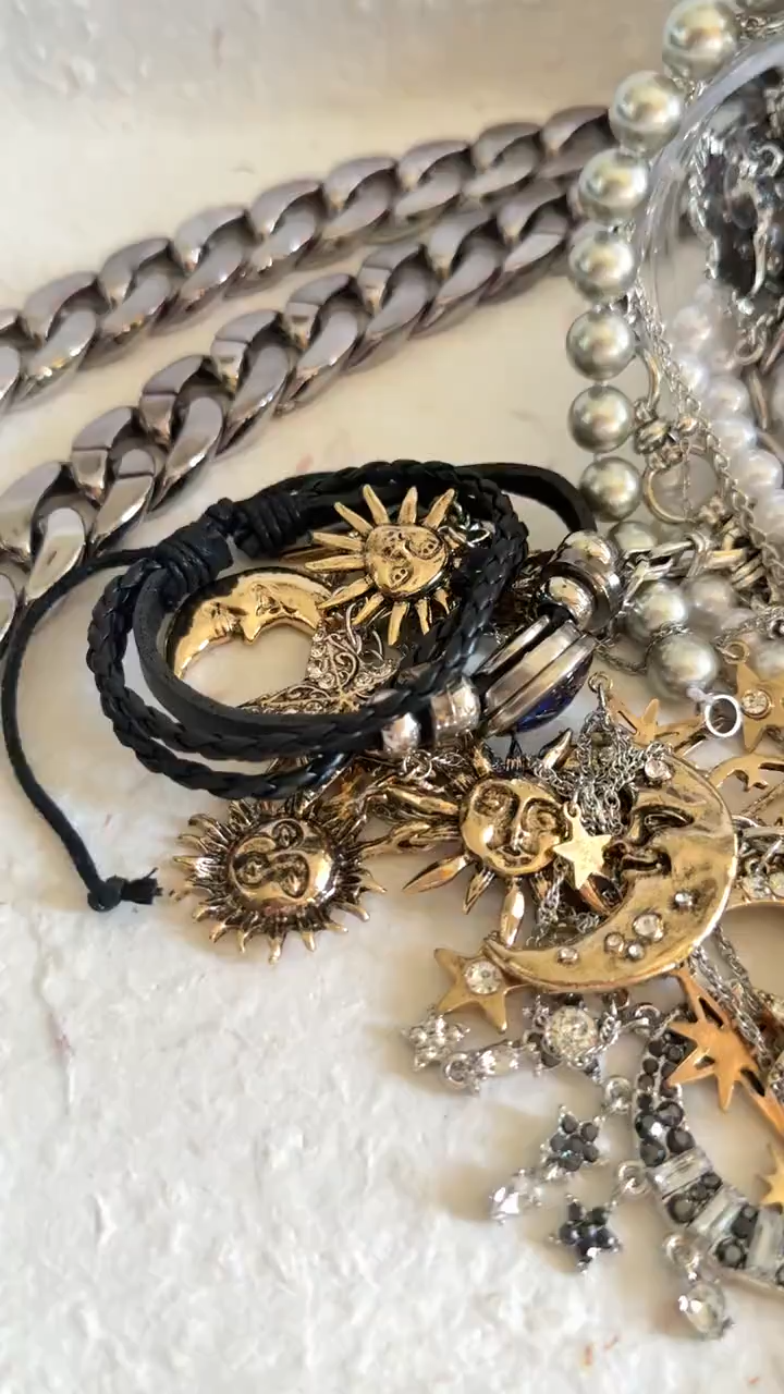 Silver Tone Celestial Mystery Jewelry Box fashion jewelry assortment