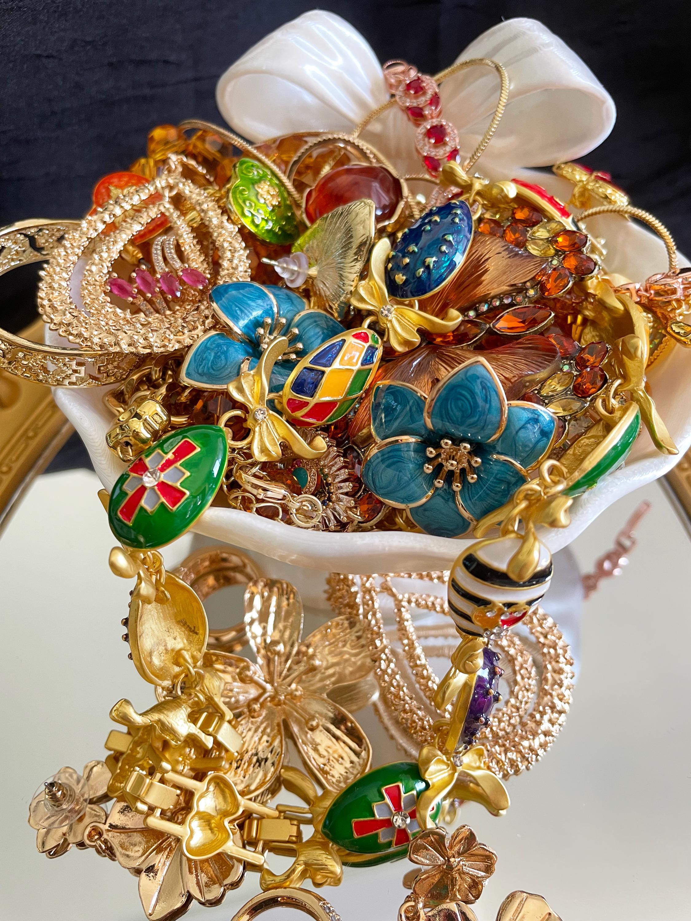 Butterfly Garden Mystery Jewelry Jar fashion jewelry assortment