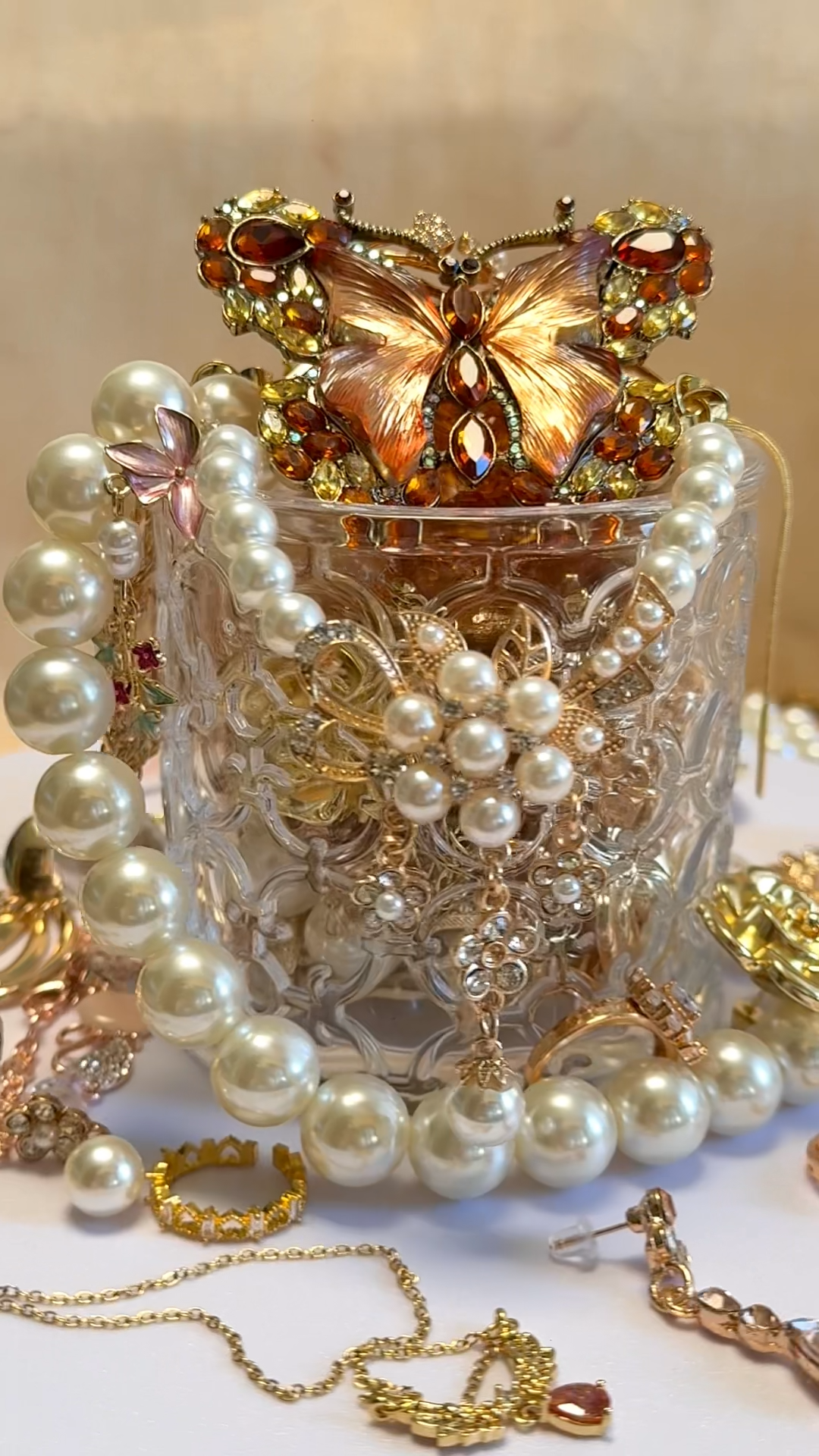 Gold Tone Pearl Style Mystery Jewelry Jar fashion jewelry assortment