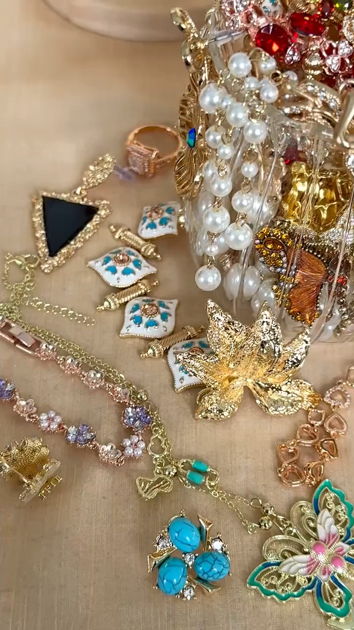 Butterfly Garden Mystery Jewelry Jar fashion jewelry assortment