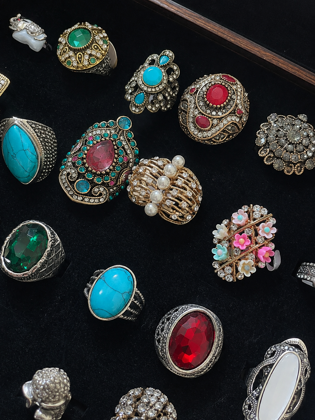 Vintage Inspired Jewel Tone Ring Mystery Box fashion jewelry assortment