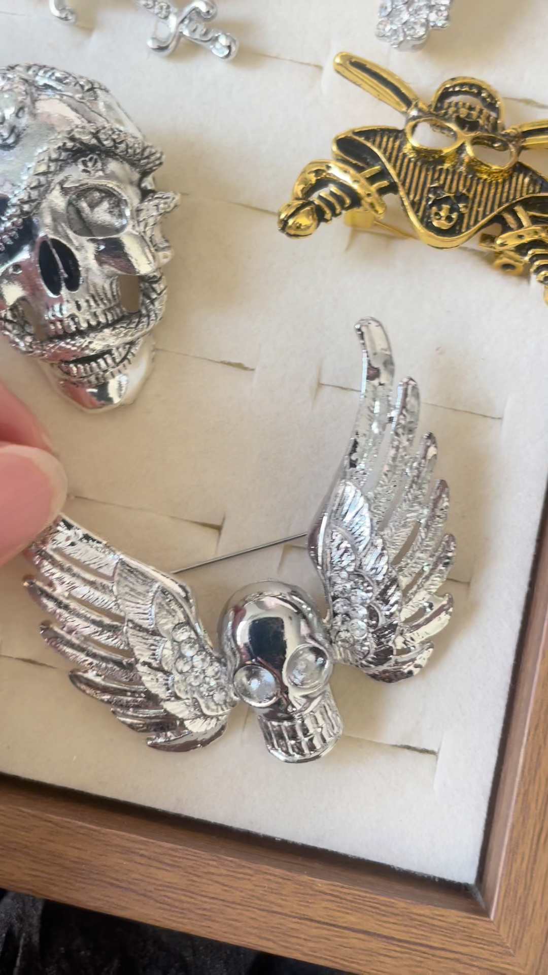 Gothic Skull Brooch Mystery Collection fashion jewelry assortment