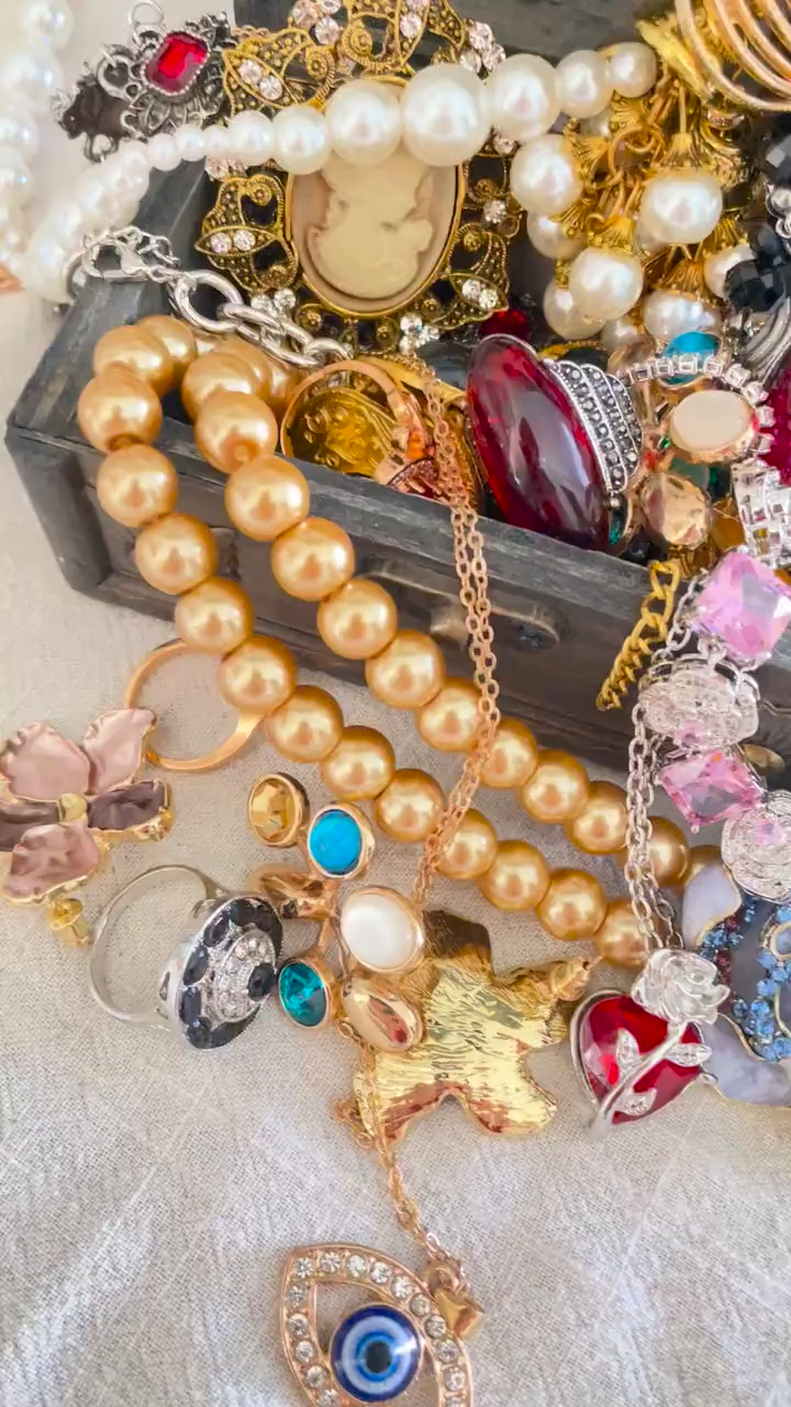 Vintage Inspired Rose Mystery Jewelry Box fashion jewelry assortment