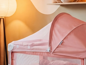 Cuna ESQUIMALITO con toldo y mosquitero integrados. Protege a tu bebé de la luz y los mosquitos.