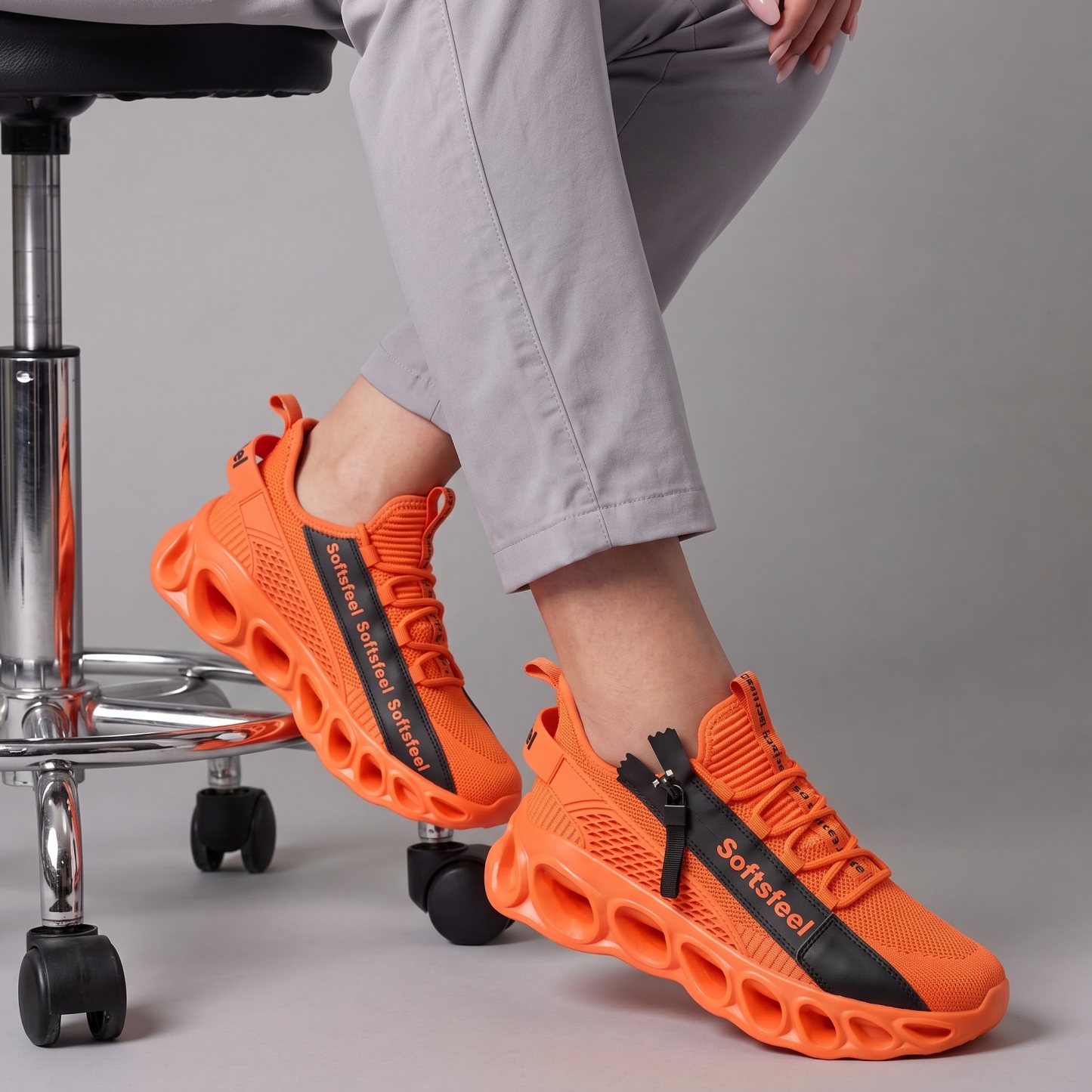 Men's Cloud Wanderer V7 - Orange