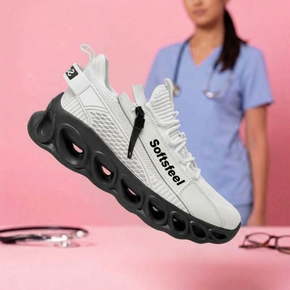 Women's Cloud Wanderer V7 - White Black