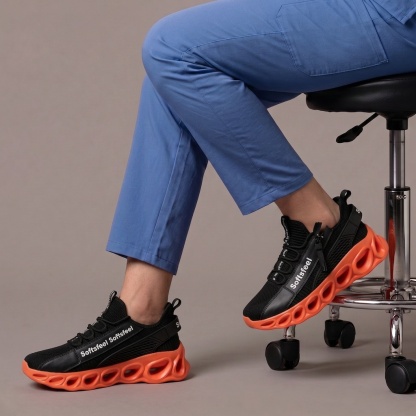Men's Cloud Wanderer V7 - Black Orange