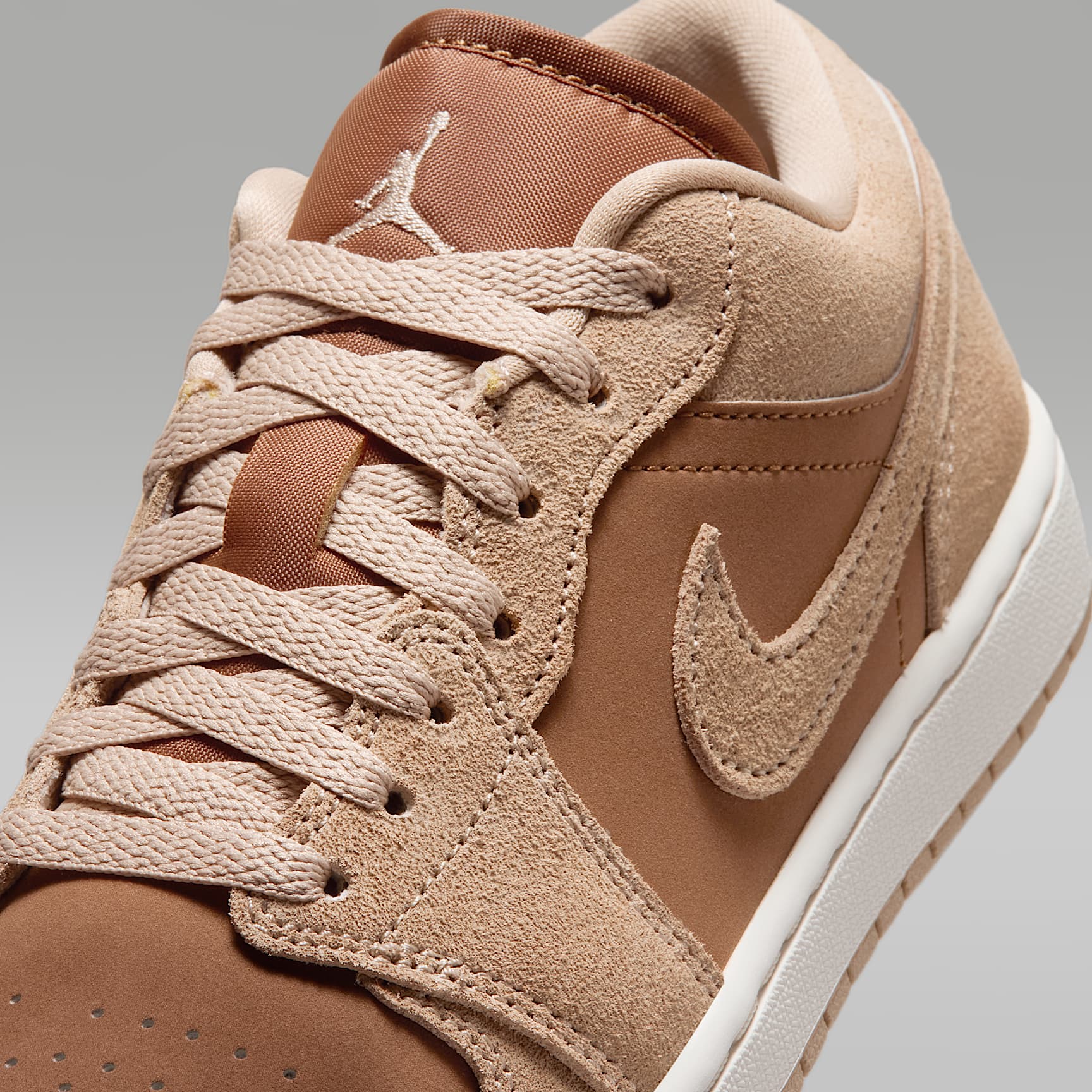Air Jordan 1 Low Damenschuh – Legend Medium Brown/Chalk/Light British Tan