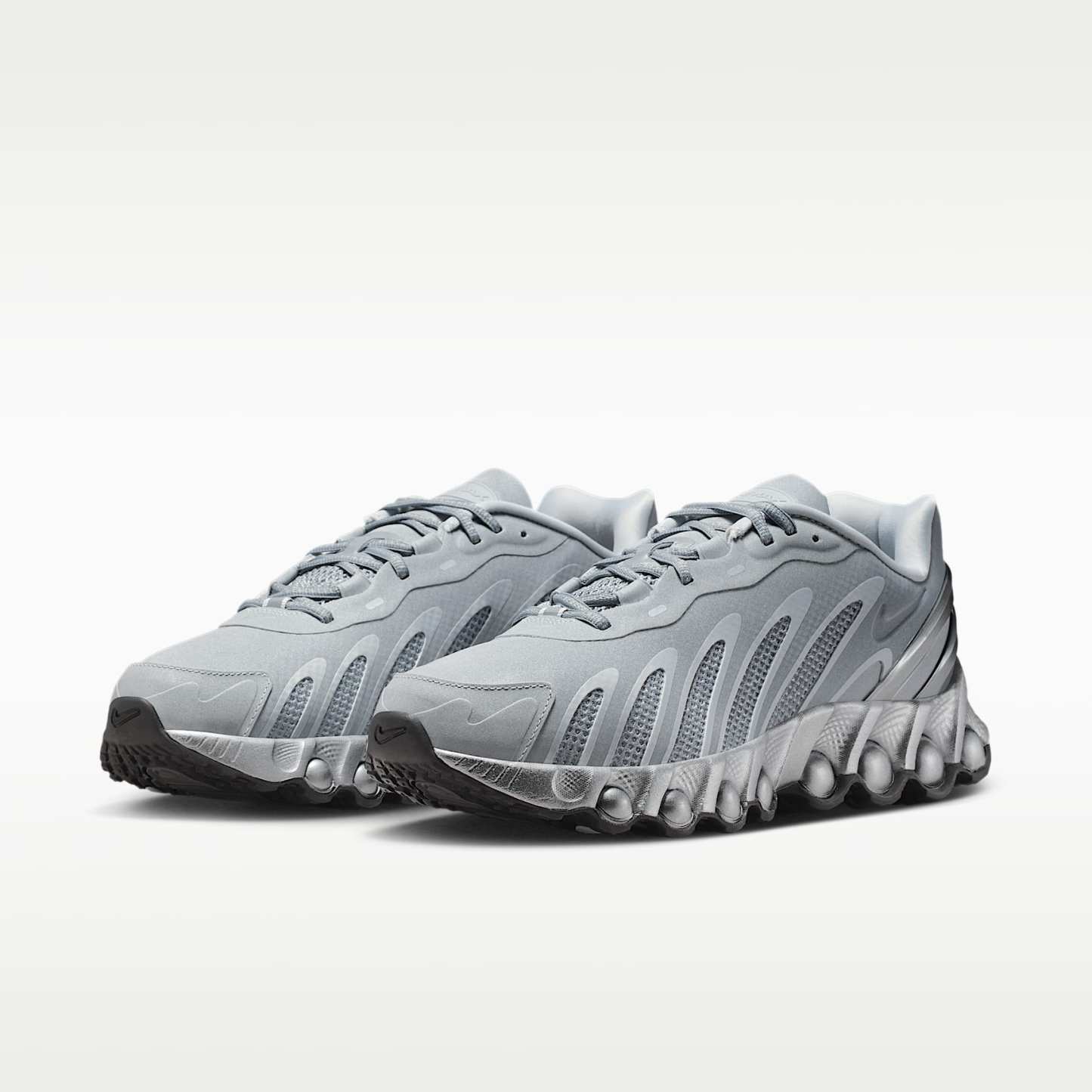 Nike Air Max Dn8 Schuh (Herren) – Metallic Silver/Schwarz/Metallic Silver