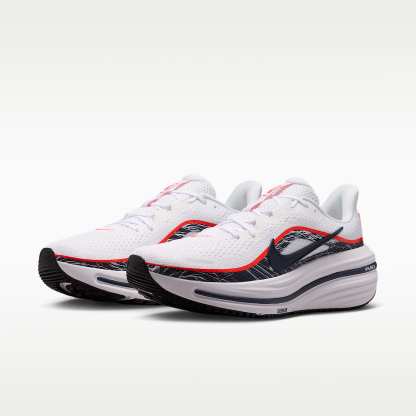 Nike Winflo 12 Straßenlaufschuh (Herren) – Weiß/Dynamic Yellow/Bright Crimson/Obsidian