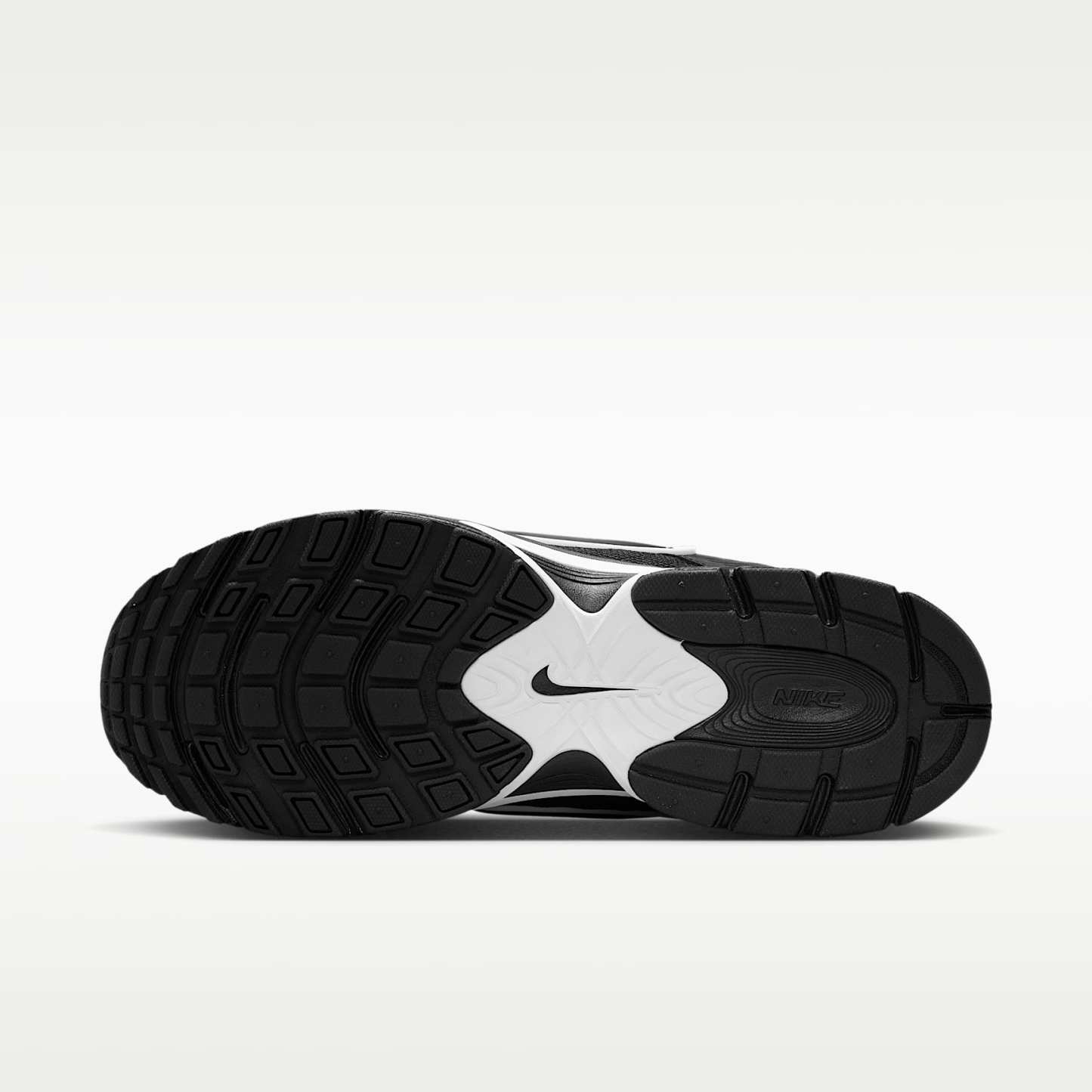 Nike V5 RNR Schuh (Herren) – Schwarz/Weiß/Schwarz