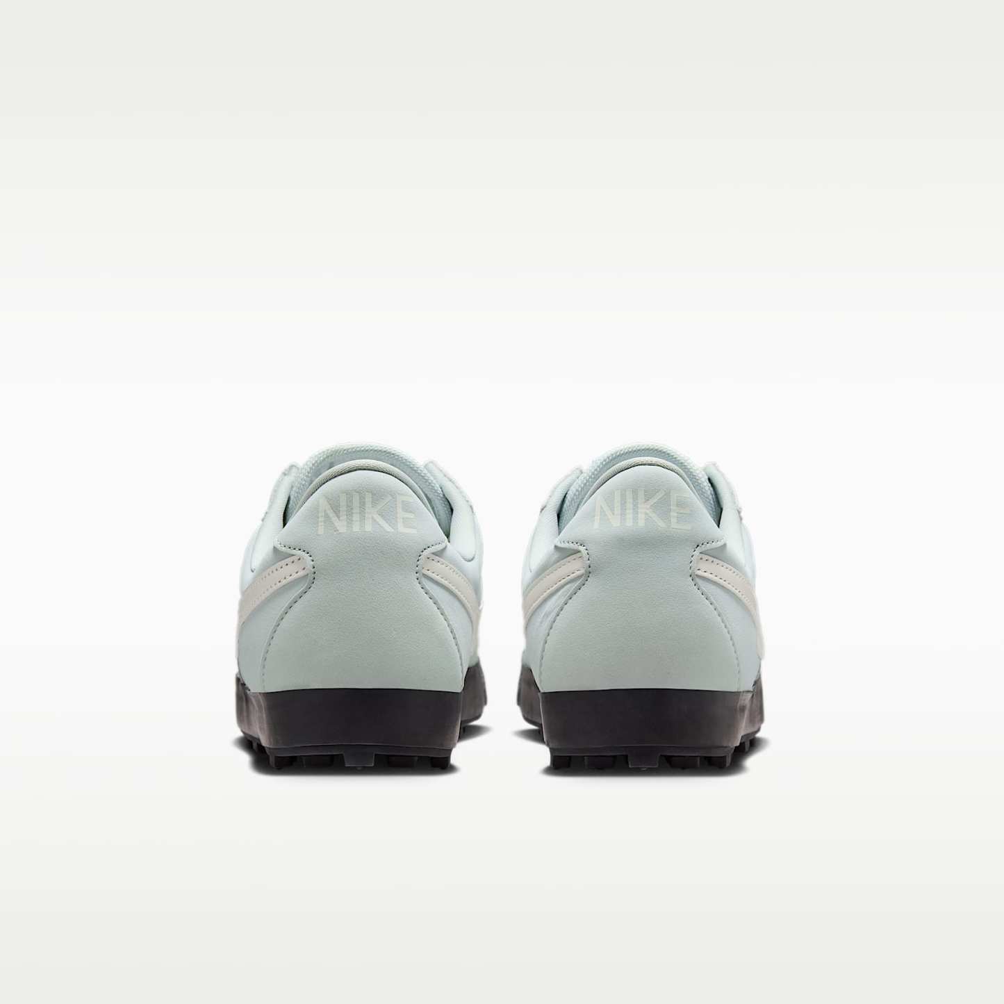 Nike Astrograbber Schuh (Herren) – Light Silver/Phantom/Schwarz/Sail