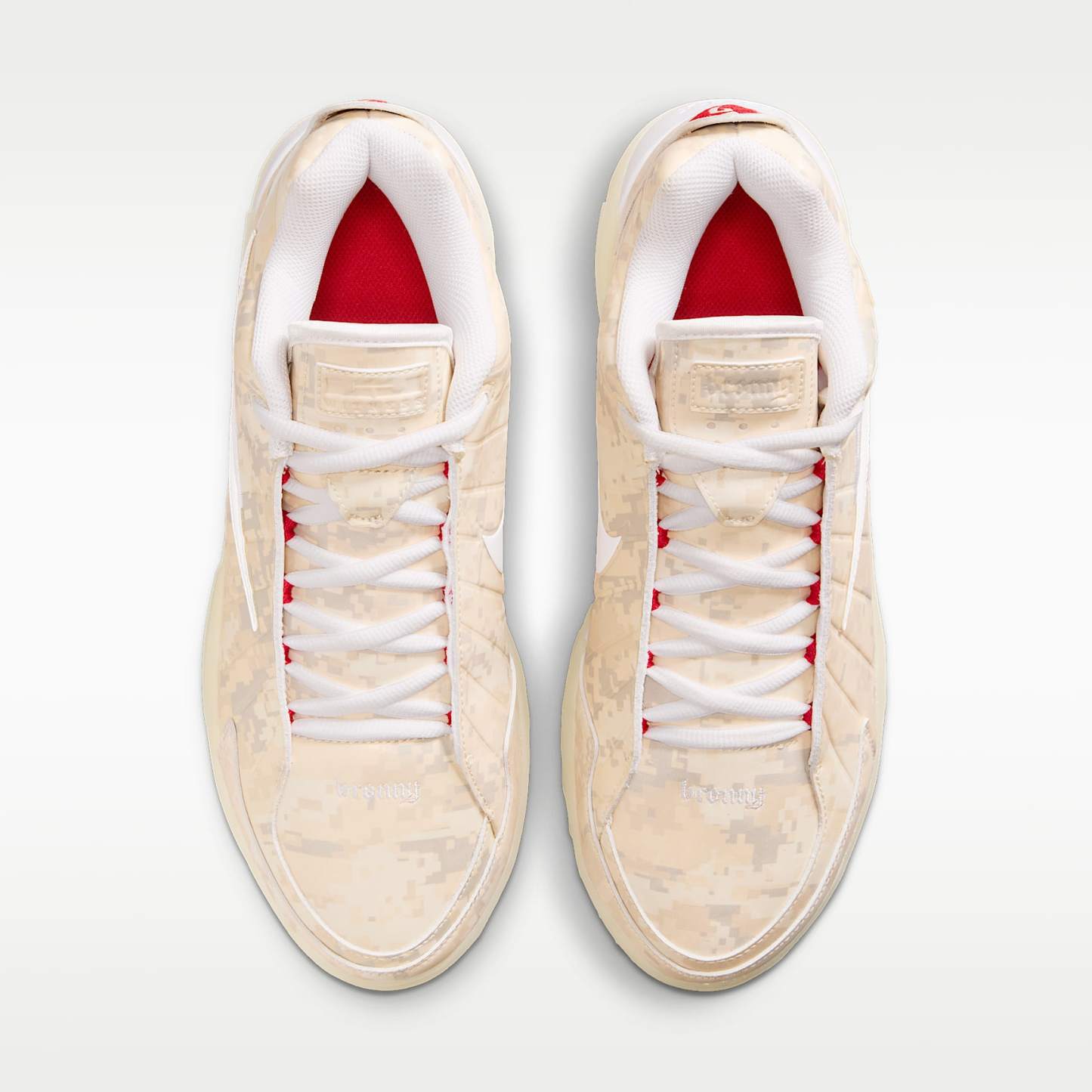LeBron Witness 9 Basketballschuh – Pale Ivory/Sail/Light Orewood Brown/Weiß
