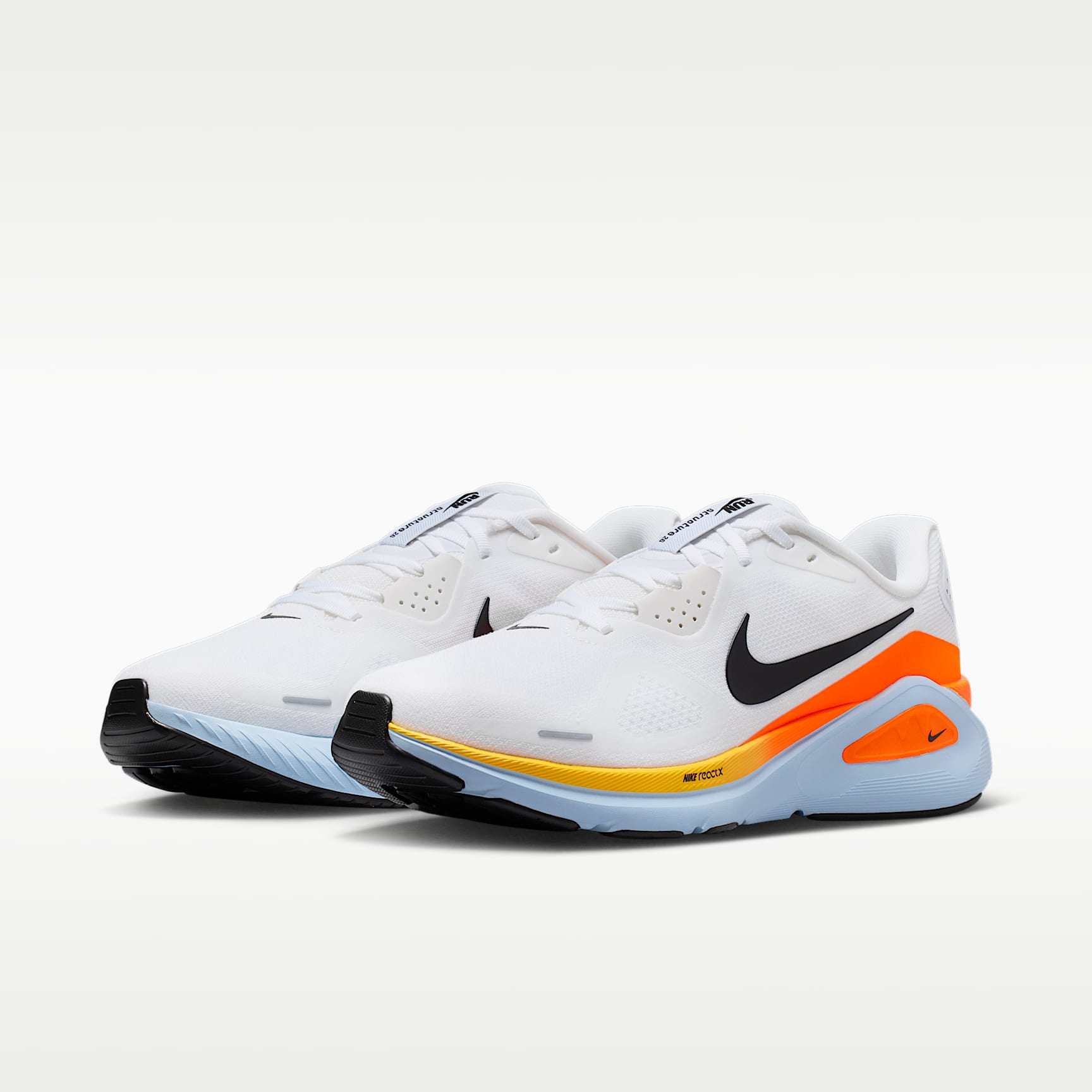 Nike Structure 26 Straßenlaufschuh (Herren) – Weiß/Hydrogen Blue/Total Orange/Schwarz