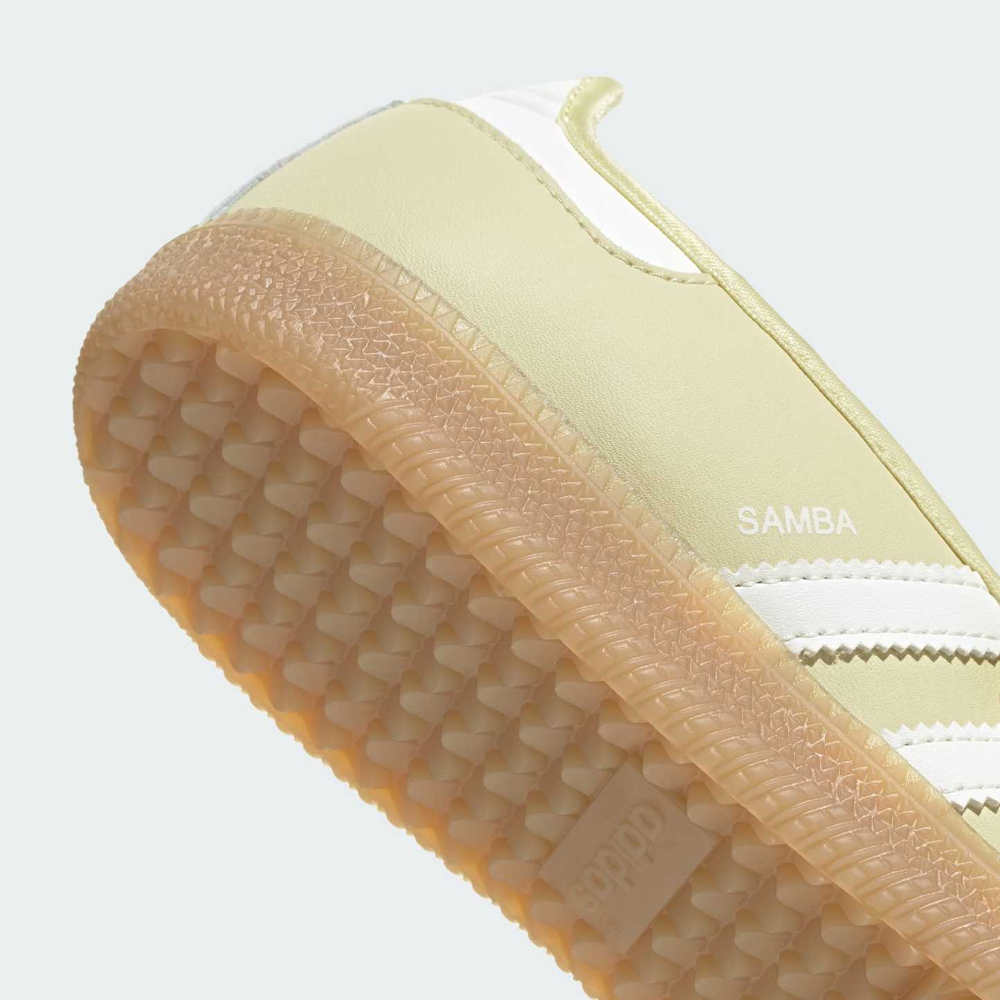 SAMBA JANE SCHUH – Dual Yellow / Off White / Gum – KK2475