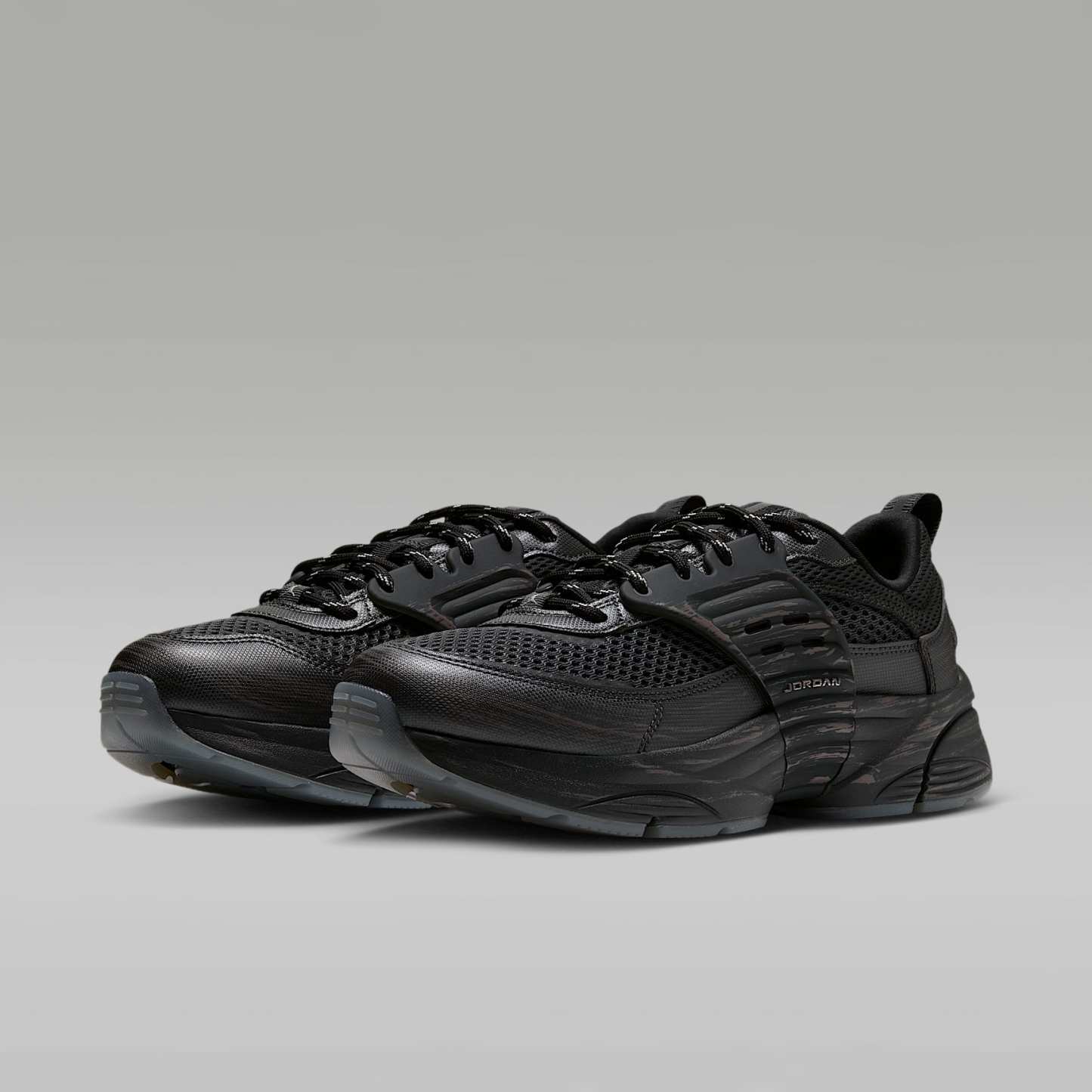 Jordan Trunner O/S Schuhe (Herren) – Anthracite/Anthracite/Racer Blue/Racer Blue