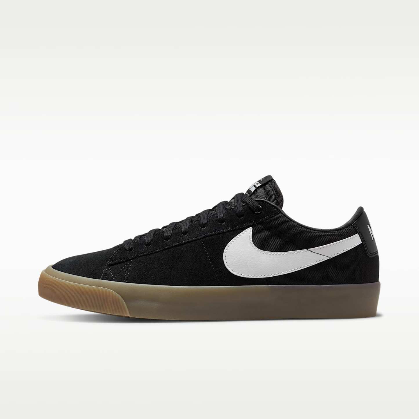 Nike SB Zoom Blazer Low Pro GT Skateboardschuh – Schwarz/Schwarz/Weiß/Weiß