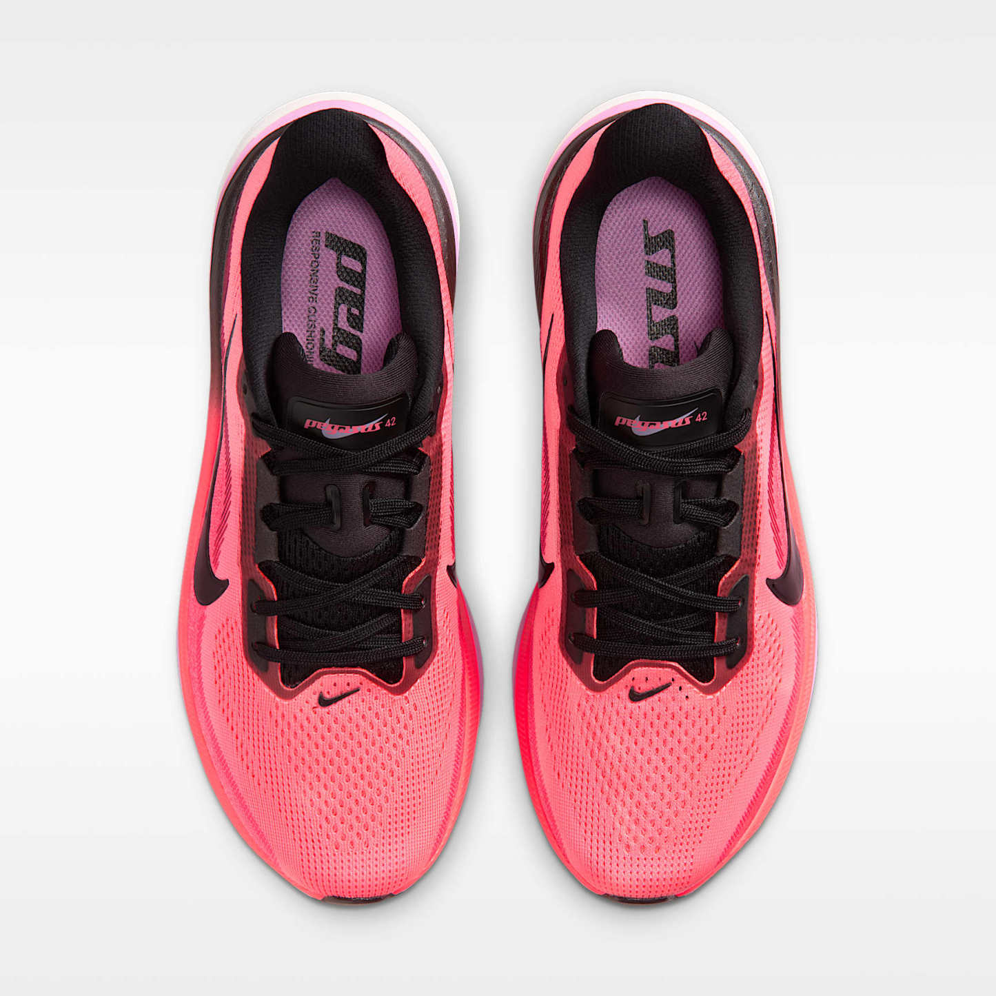 Nike Pegasus 42 Straßenlaufschuh (Damen) – Lava Glow/Flash Crimson/Light Magenta/Schwarz
