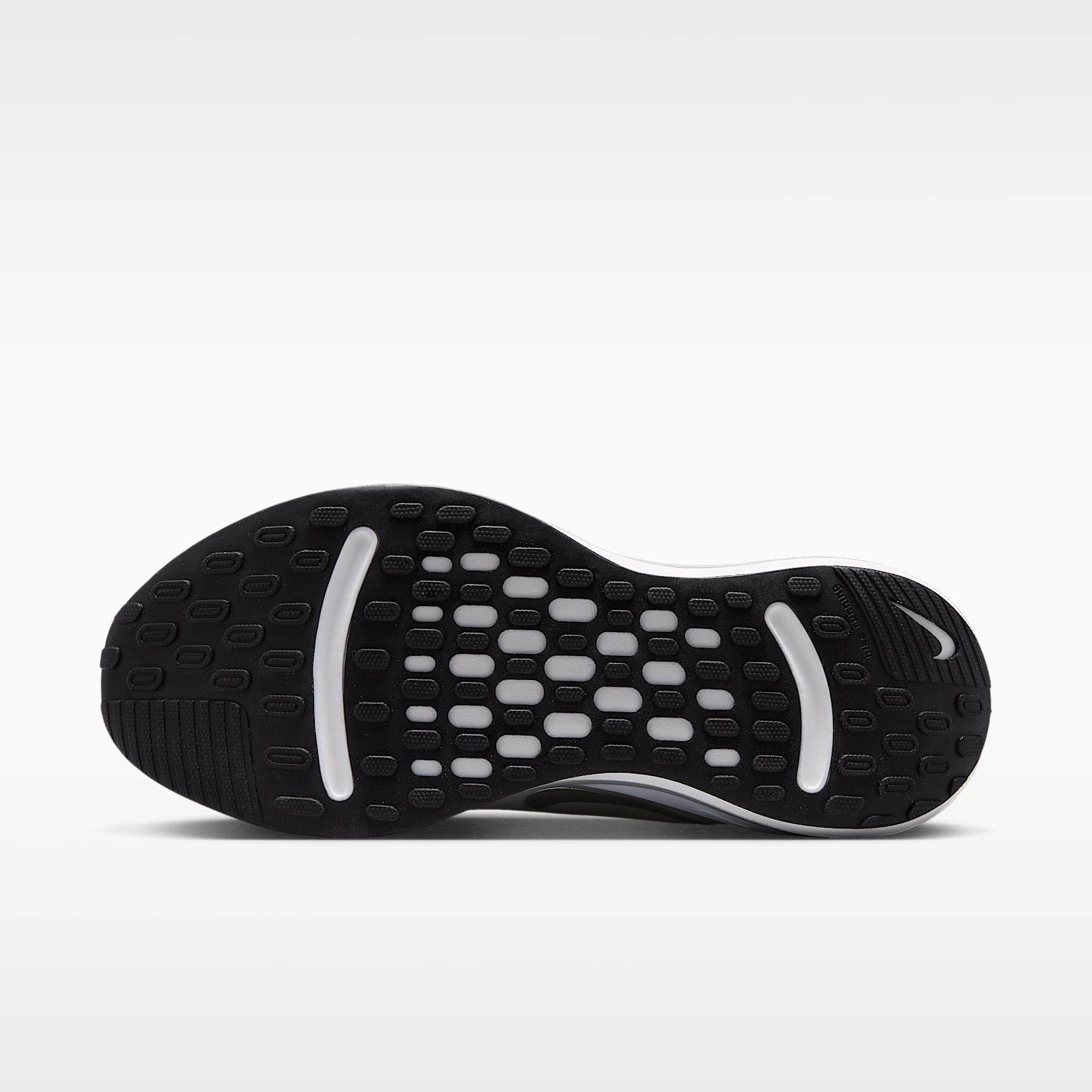 Nike Journey Run Straßenlaufschuh für Damen – Weiß/Sail/Schwarz/Metallic Silver