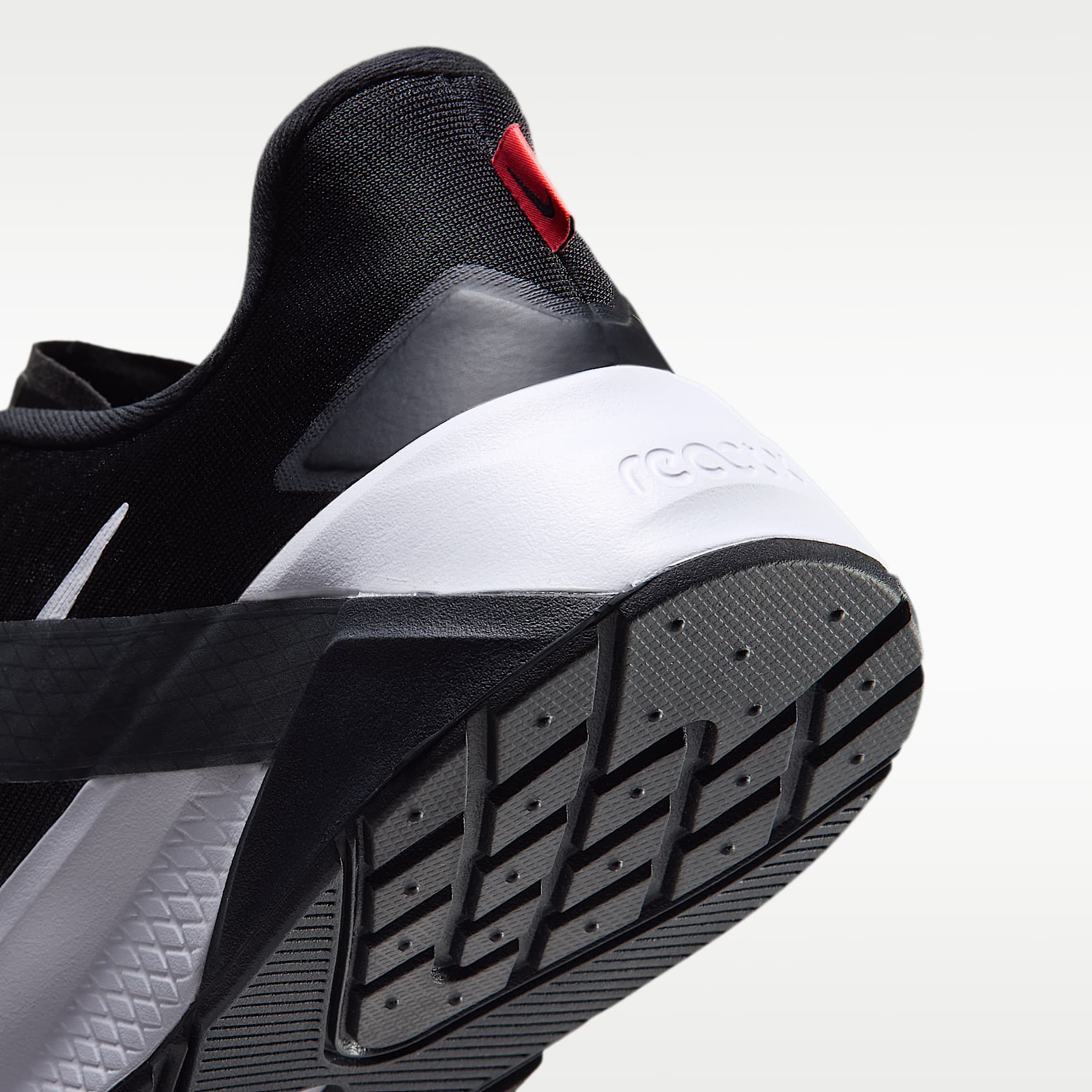 Nike Hybrid RN Trainingsschuh (Damen) – Schwarz/Anthracite/Laser Crimson/Weiß