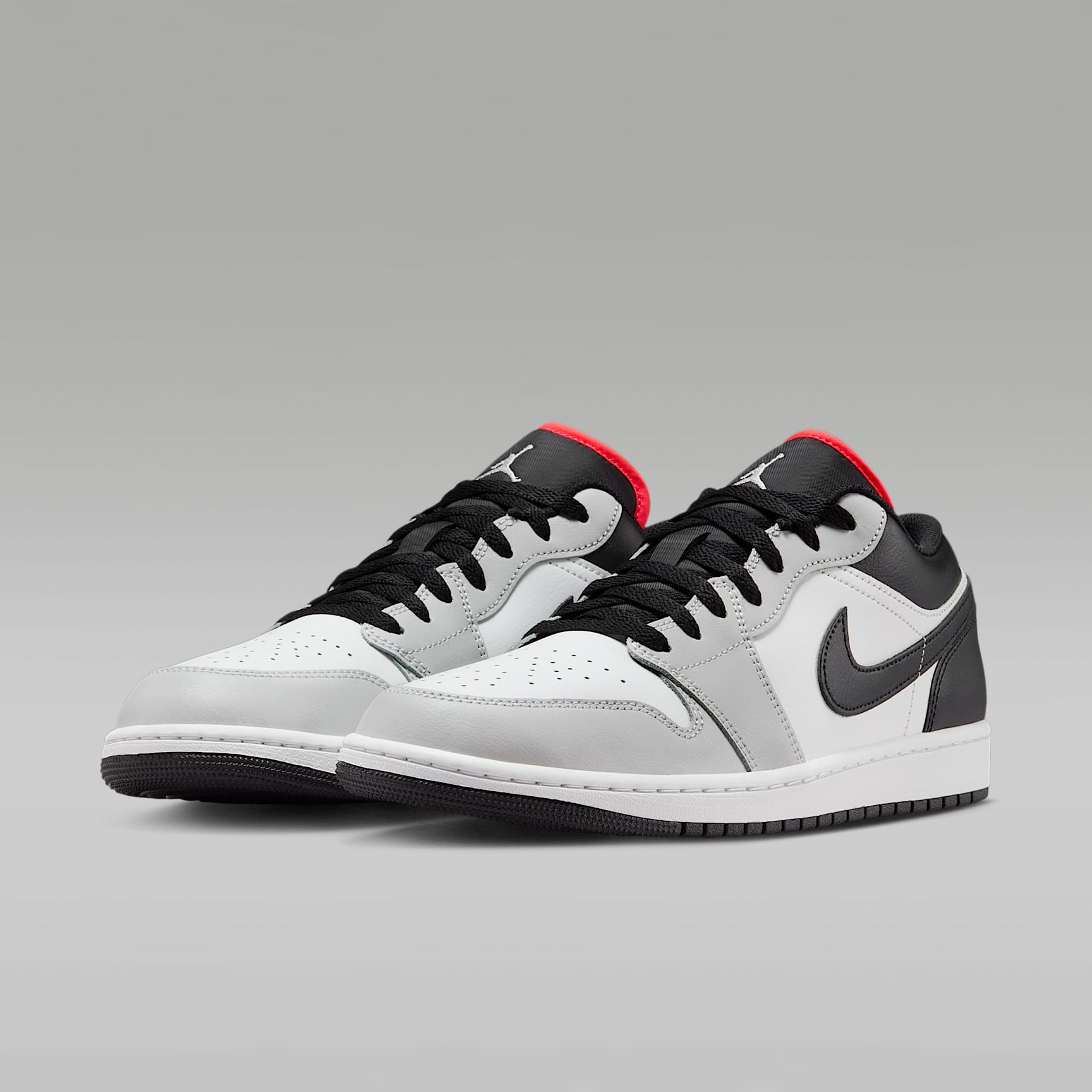 Air Jordan 1 Low Herrenschuh – Neutral Grey/Summit White/Infrared 23/Schwarz