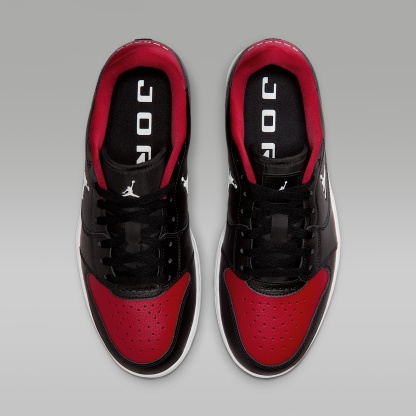 Jordan Court Connect Low Herrenschuhe – Schwarz/Gym Red/Weiß