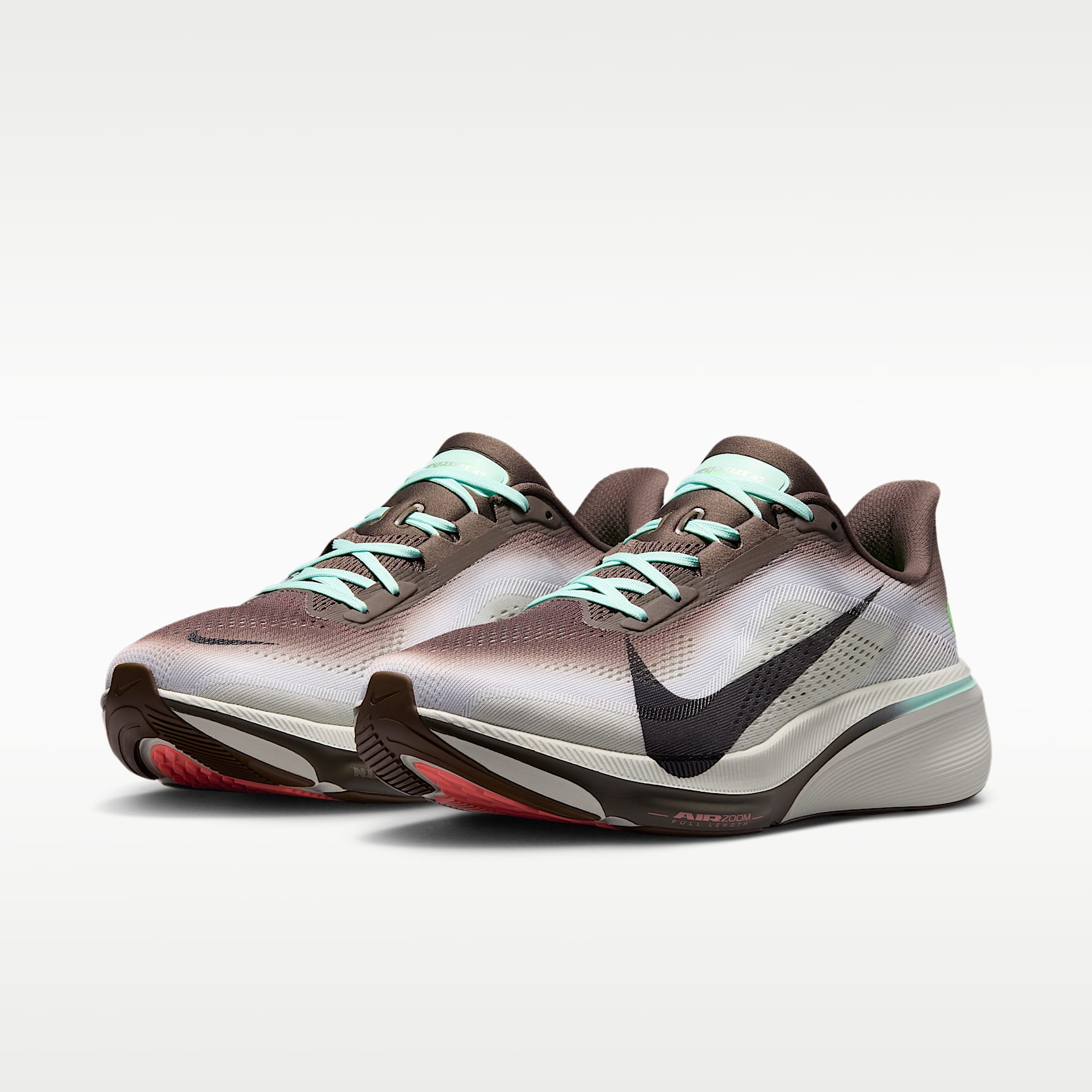 Nike Pegasus 42 Straßenlaufschuh (Herren) – Ironstone/Sea Glass/Arctic Green/Schwarz