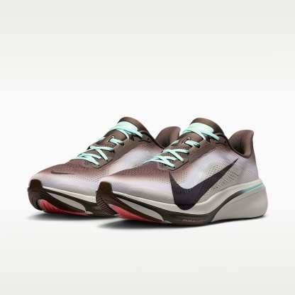 Nike Pegasus 42 Straßenlaufschuh (Herren) – Ironstone/Sea Glass/Arctic Green/Schwarz