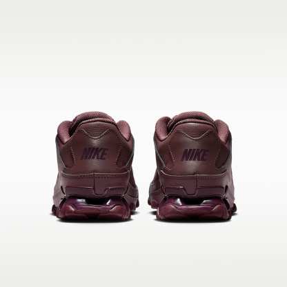 Nike Reax 8 TR Workout-Schuh (Damen) – Tattoo/Burgundy Crush