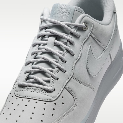 Nike Air Force 1 '07 WB Schuh (Herren) – Wolf Grey/Schwarz/Wolf Grey