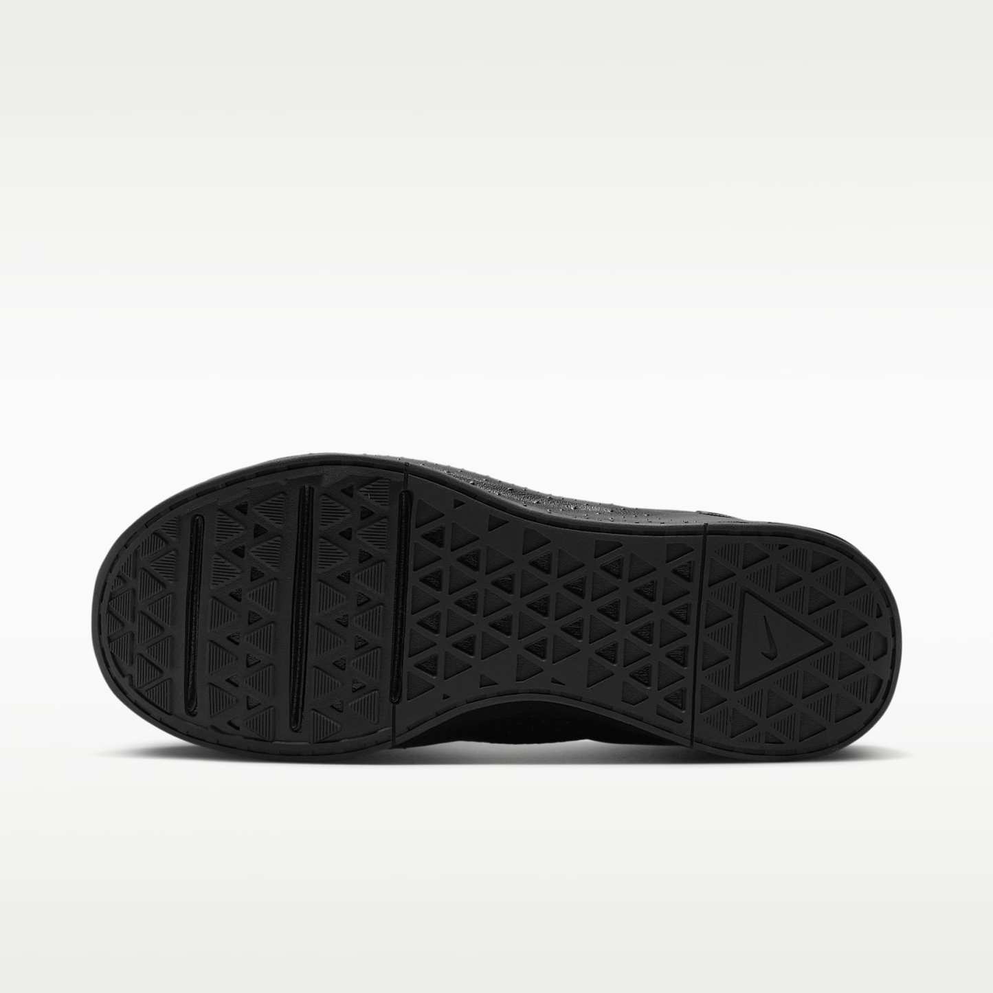 Nike MC Trainer 4 Trainingsschuh (Herren) – Schwarz/Dark Smoke Grey
