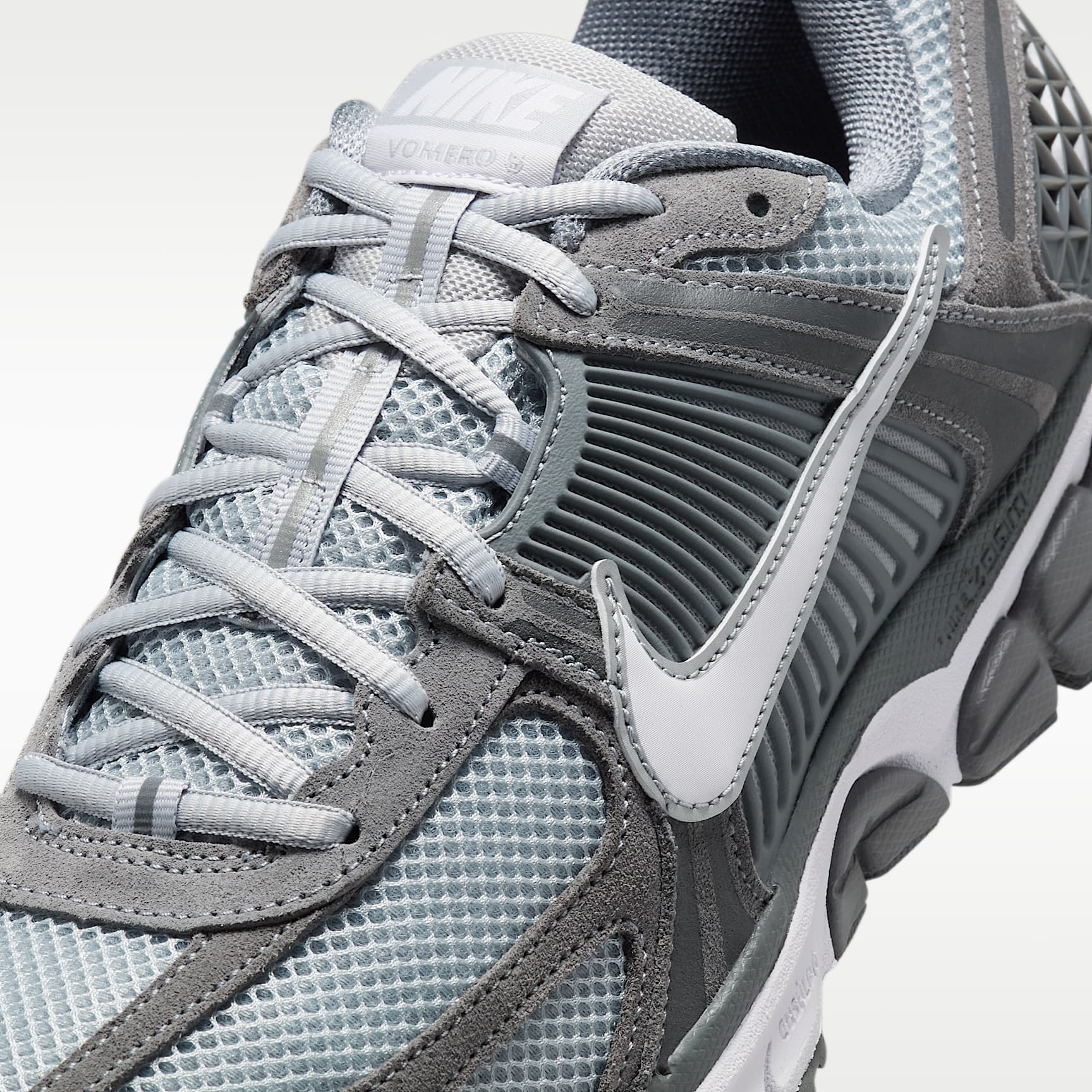 Nike Zoom Vomero 5 Herrenschuh – Cool Grey/Wolf Grey/Weiß