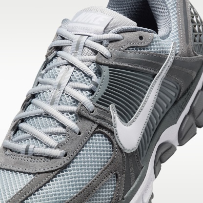 Nike Zoom Vomero 5 Herrenschuh – Cool Grey/Wolf Grey/Weiß
