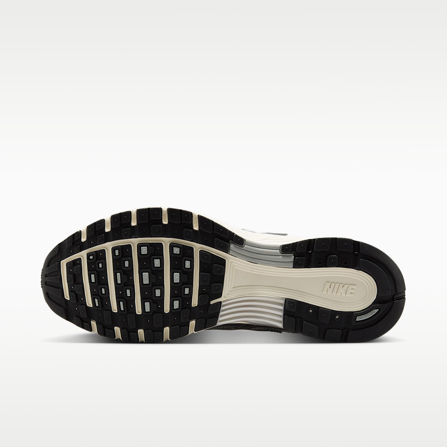 Nike P-6000 Schuh – Weiß/Metallic Silver/Flat Silver/Schwarz