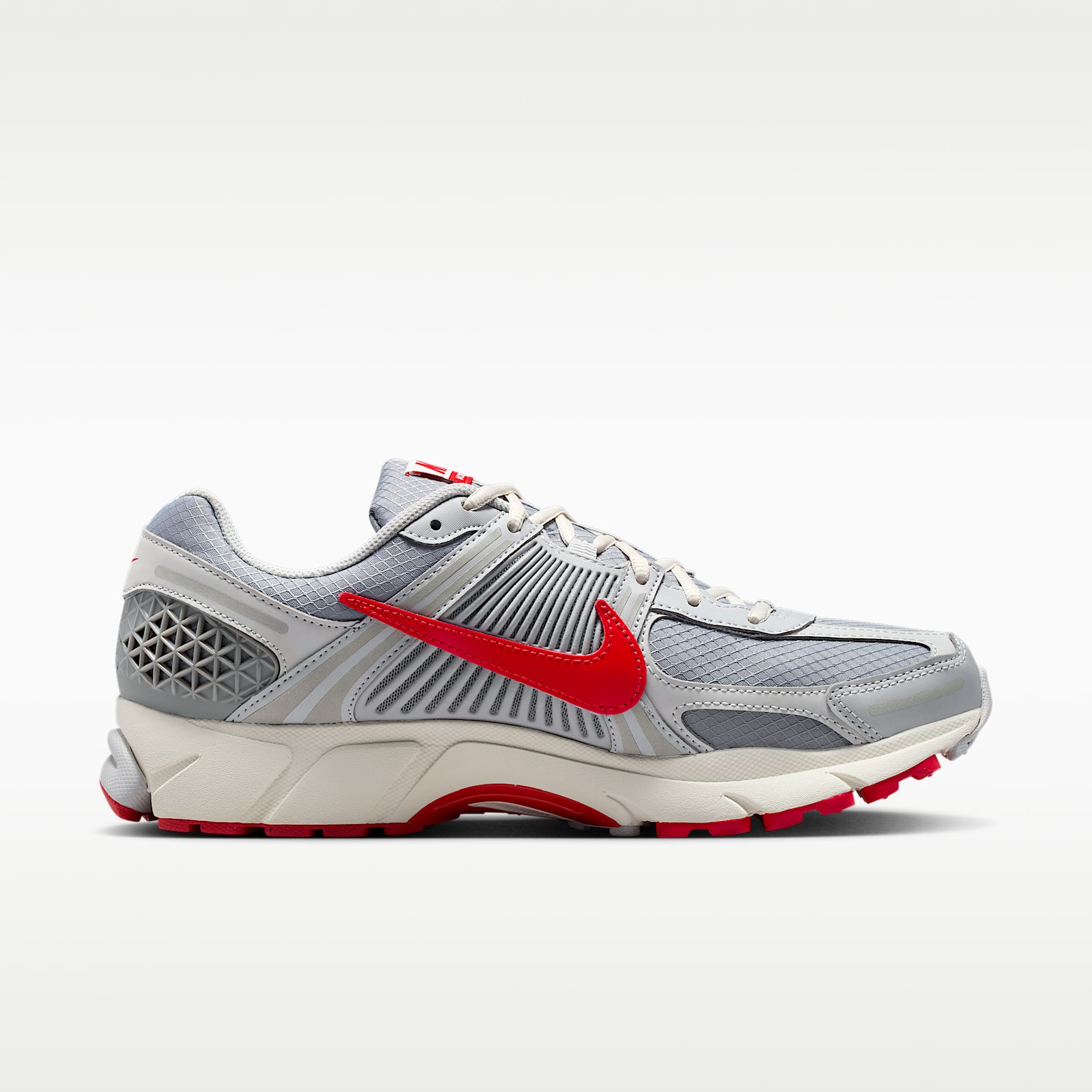 Nike Zoom Vomero 5 SE Herrenschuh – Grey Fog/Particle Grey/Phantom/University Red