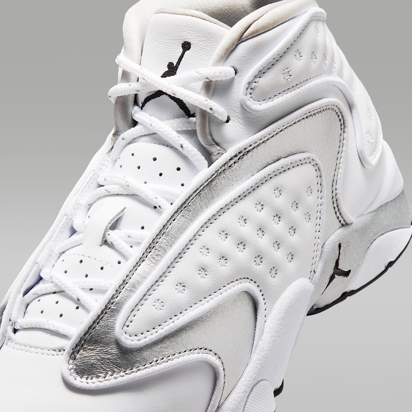 Air Jordan OG Damenschuh – Weiß/Schwarz/Metallic Silver