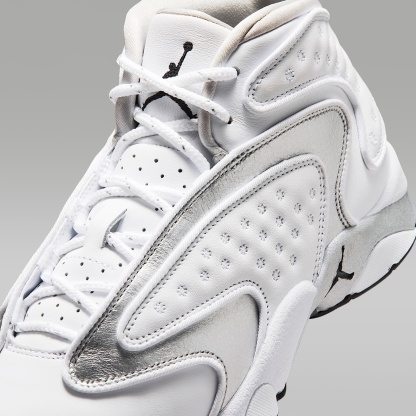 Air Jordan OG Damenschuh – Weiß/Schwarz/Metallic Silver