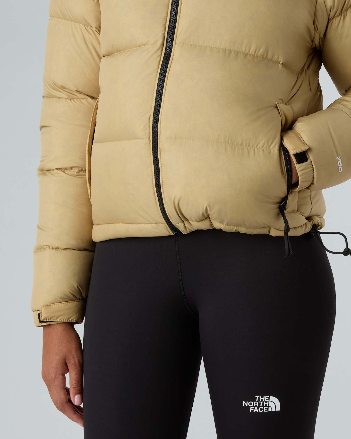 1996 Retro Nuptse Jacke für Damen – Khaki Stone-Recycled Down