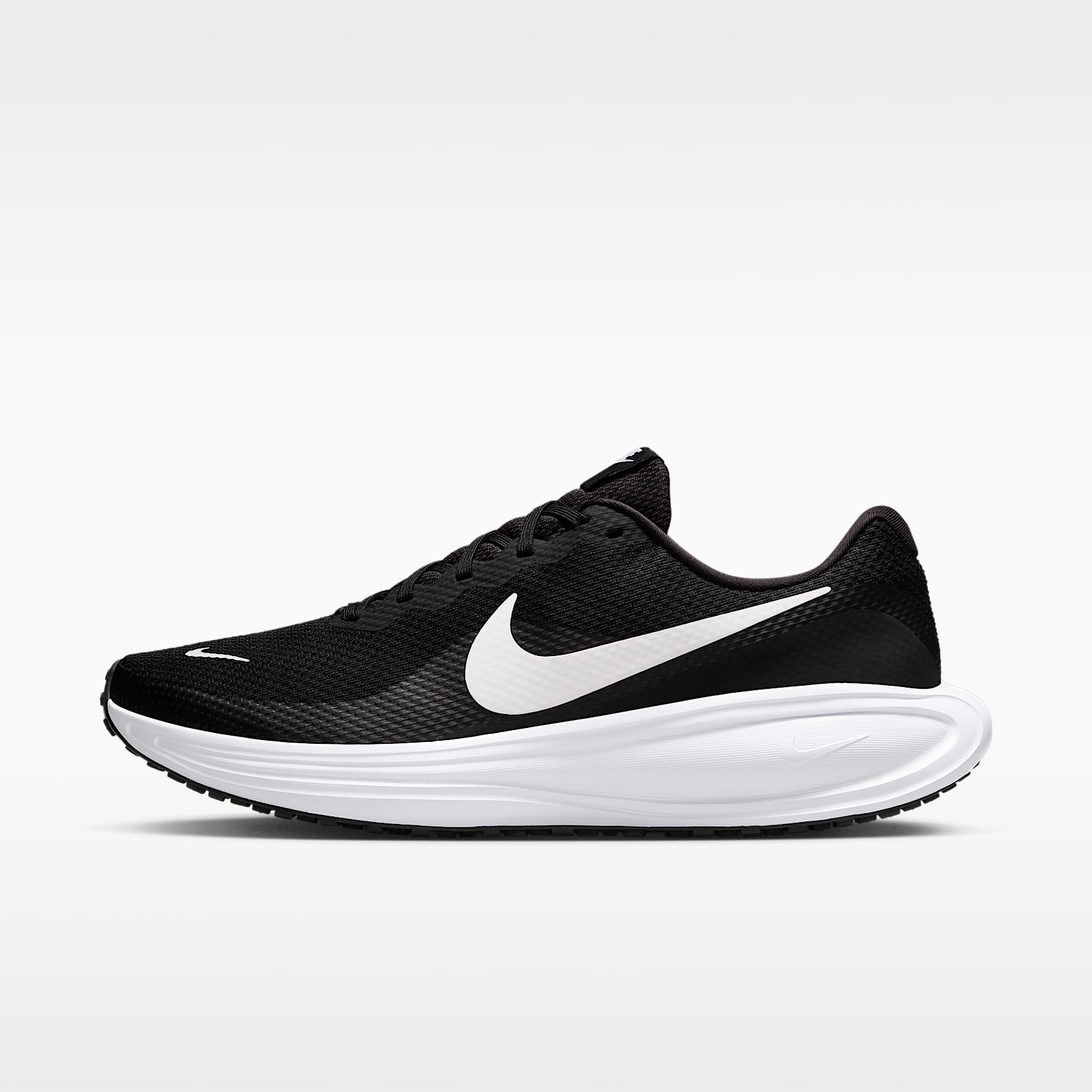 Nike Revolution 8 Straßenlaufschuh (Herren) – Schwarz/Schwarz/Weiß