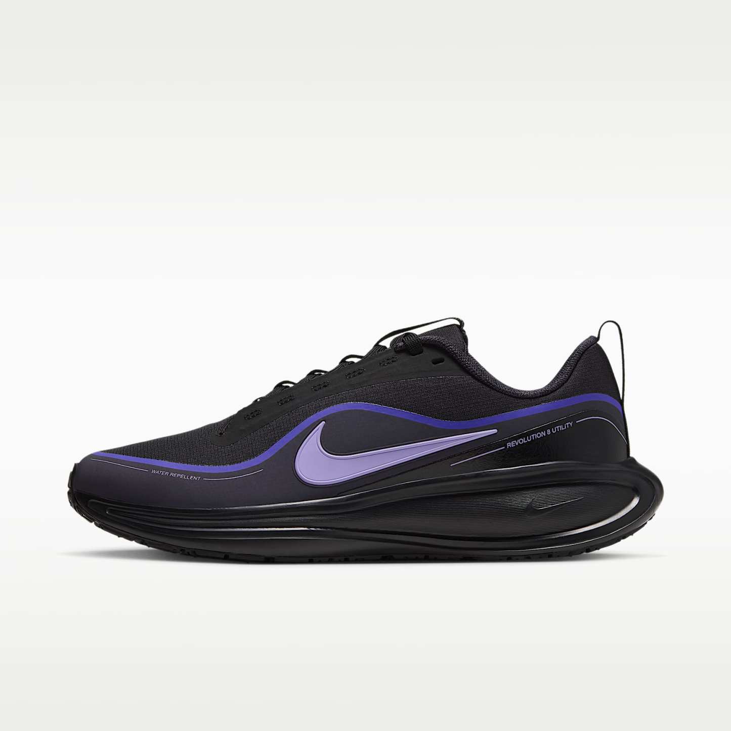 Nike Revolution 8 Utility Straßenlaufschuh (Damen) – Schwarz/Persian Violet/Gridiron/Purple Pulse