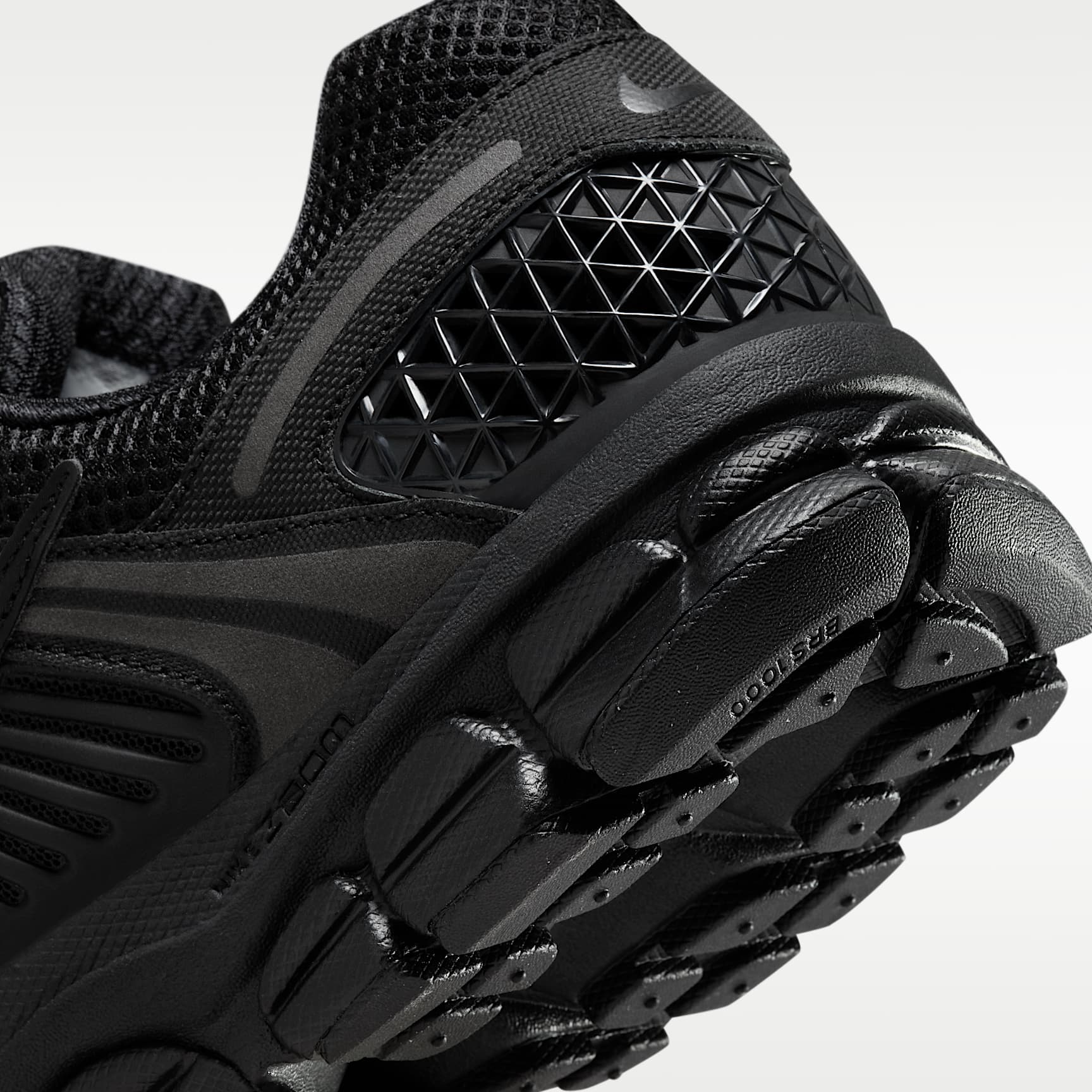 Nike Zoom Vomero 5 Schuh (Herren) – Schwarz/Schwarz