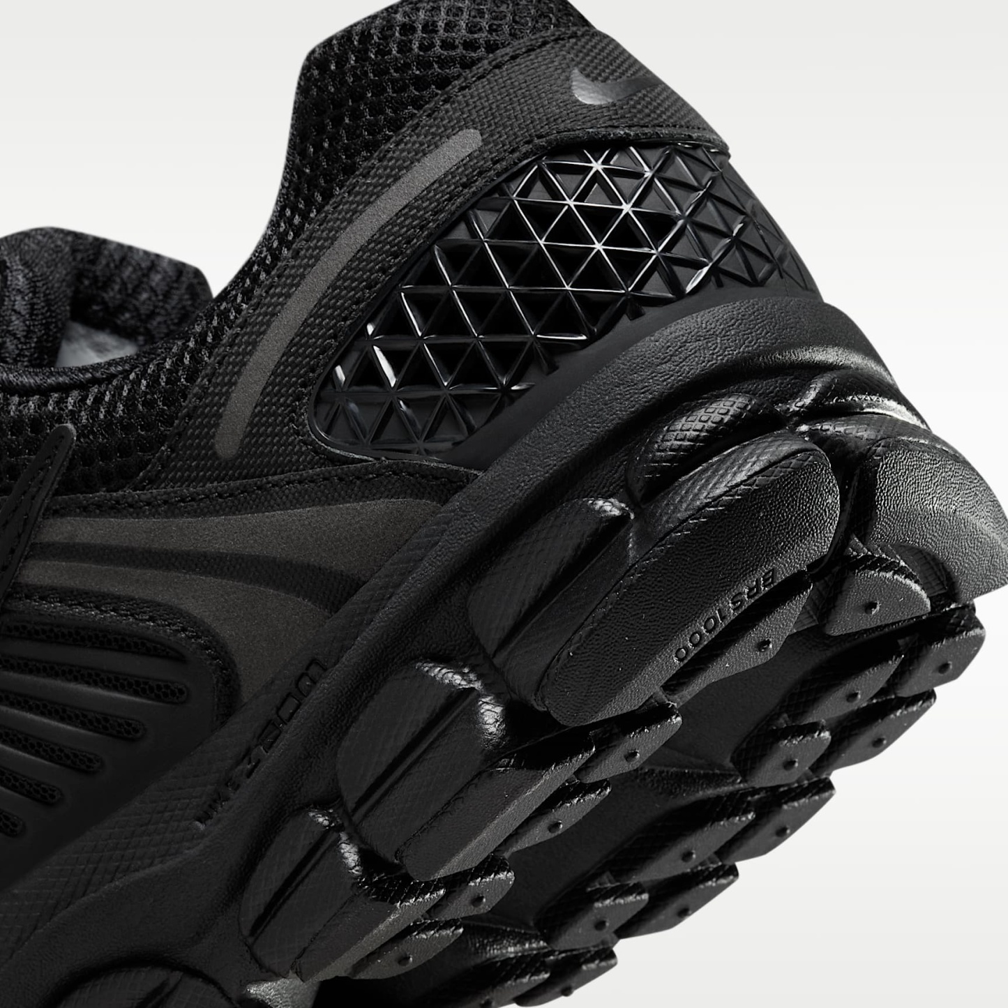 Nike Zoom Vomero 5 Schuh (Herren) – Schwarz/Schwarz